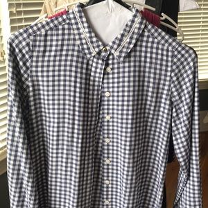 Lightweight button down